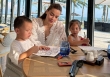 Phản ứng của Hà Hồ khi con gái Lisa không chịu nói tiếng Việt, nói chuyện với mẹ bằng tiếng Anh