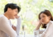 Sau khi nghe lén cuộc trò chuyện 30 phút của chồng với bạn, tôi bàng hoàng nhận ra mình đã mắc sai lầm lớn