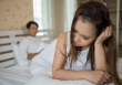 Chứng kiến cảnh chồng đối xử với mẹ vợ mà tôi ứa nước mắt, muốn ly hôn ngay lập tức