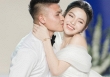 Ảnh nét căng Quang Hải thơm má Chu Thanh Huyền, khom lưng xỏ giày cho vợ rồi bất ngờ tỏ tình 'anh yêu em' khép lại đám cưới