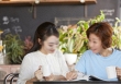 Sau 4 năm, mẹ chồng cũ bỗng dưng tìm tới nhà tôi, còn mang theo 2 lượng vàng và đề nghị một chuyện khó tin