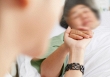Chứng kiến thái độ của em chồng với mẹ mà vợ chồng tôi lạnh gáy, chỉ biết thở dài buồn thay cho bà