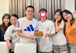Sao HAGL bất ngờ chung khung hình với 3 cô gái xinh đẹp ở Thái Lan, dân mạng lập tức vào 'đẩy thuyền'