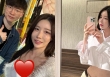 Fangirl chụp ảnh cùng Faker nhưng chiếm spotlight vì lý do đặc biệt, soi trang cá nhân càng thêm ngỡ ngàng