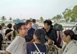 Ngày đầu nghỉ lễ 30/4: Du khách đổ về Cát Bà, ô tô xếp hàng dài chờ 3 - 4 tiếng tại bến phà