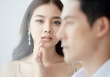 Mỗi năm chồng đi họp lớp 3 lần, lần nào cũng hào hứng, nghi ngờ nên tôi bám theo một lần và chết điếng với những gì được chứng kiến
