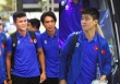Thương ĐT Việt Nam lên đường sang Iraq lúc 0h30, Duy Mạnh cầm theo đồ ăn chống đói