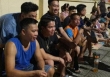 Hình ảnh gây bão MXH: Phụ huynh thức xuyên đêm, xếp hàng từ 21h ngày 9/6 tới 7h sáng 10/6 để nộp hồ sơ vào lớp 1 cho con