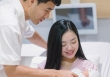 Nàng WAG xinh nhất làng bóng đá hạ sinh con đầu lòng cho Hà Đức Chinh, mẹ bỉm để mặt mộc được khen hết lời
