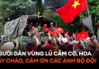 Xúc động hình ảnh người dân vùng lũ cầm cờ, hoa vẫy chào, cảm ơn các anh bộ đội 