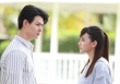 Ngày mẹ chồng xuất viện, anh chồng đưa cho 1 chiếc chìa khóa và ngỏ ý tặng chúng tôi căn nhà ngoài phố, lý do khiến tôi đứng hình