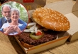 Người đàn ông tử vong sau khi ăn chiếc burger tại McDonald's, người vợ khóc trong ân hận chỉ bởi đưa vài lát hành cho chồng 