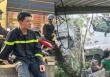 Nguyễn Mai Thi - chàng lính cứu hỏa liều mình cứu nữ sinh 17 tuổi trước mũi xe container mất lái