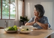 Gần 60 tuổi, tôi mới nhận ra mình đã để con trai lớn lên trong cô độc đến như thế nào
