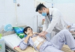 Nam sinh 16 tuổi nôn đầy máu tươi, tình trạng nguy kịch do thói xấu của nhiều người trẻ