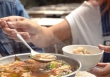 Một hành động nhỏ sau khi nấu canh có thể khiến cả nhà ngộ độc, bác sĩ đưa ra cảnh báo