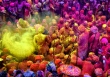 Sắc màu bùng nổ tại lễ hội Holi giữa đại dịch virus corona