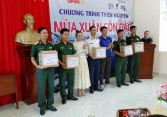 Bệnh viện Đại học y dược Sài Gòn trao quà Tết cho người dân Côn Đảo