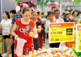 Thực phẩm tươi sống tại các siêu thị ở TP.HCM tiếp tục giảm giá