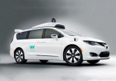 Google đánh giá Tesla 'không có cửa' làm xe tự lái 100%