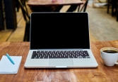 Doanh số laptop toàn cầu tăng 26% năm 2020, sẽ tiếp tục tăng trong năm 2021