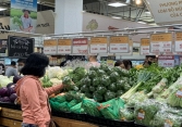 Đầu tuần, thực phẩm đồng loạt giảm giá
