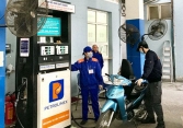 Giá xăng, dầu giữ nguyên trong kỳ điều chỉnh cuối năm