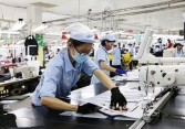 Người lao động được trả lương thế nào trong trường hợp ngừng việc?
