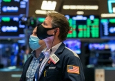 Chứng khoán Mỹ biến động ngược chiều, Dow Jones rơi khỏi mức kỷ lục và giảm gần 130 điểm