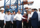 Thủ tướng Nguyễn Xuân Phúc kiểm tra 'cửa ngõ giao thương phía Nam'
