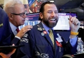 Chứng khoán Mỹ phục hồi từ mức giảm của hai phiên trước, Dow Jones tăng 199 điểm