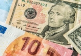 Giá USD tăng lên mức cao nhất 4 tháng qua