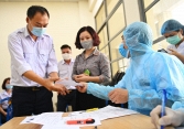 COVID-19 sáng 1/4: Việt Nam không ca nhiễm mới, hơn 50.000 người được tiêm vaccine