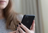 Cách kéo dài thời lượng sử dụng pin iPhone khi đi xa hoặc quên sạc