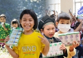 Mạng xã hội tràn ngập hạnh phúc với chương trình  'Triệu ly sữa yêu thương, triệu nụ cười hạnh phúc' của Vinamilk