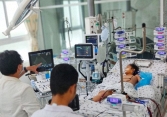 Cứu sống một bệnh nhi nguy kịch bằng biện pháp can thiệp ECMO
