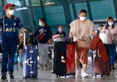 Giới siêu giàu tháo chạy khỏi Ấn Độ vì COVID-19, giá thuê chuyên cơ tăng vọt