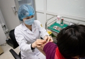 100% người tiêm vaccine Nano Covax do Việt Nam sản xuất đều sinh miễn dịch