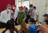 Lãnh đạo TP.HCM thăm hỏi gia đình có 8 người chết trong vụ cháy tại Quận 11