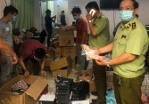 Kho hàng chứa hơn 33.000 sản phẩm đồ chơi tình dục tại TP.HCM