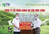 Mộc Châu Milk trao tặng hơn 50.000 sản phẩm sữa tươi tới người dân và lực lượng tuyến đầu phòng chống dịch Covid-19
