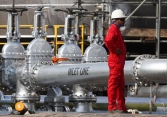 Giá xăng dầu tăng vọt, dầu Brent chạm mốc 68,5 USD/thùng