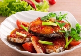 Món ngon mỗi ngày: Đậm đà, đưa cơm với 3 cách làm cá thu sốt cà chua, sốt me, sốt tỏi ớt ngon khó cưỡng