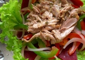 Món ngon mỗi ngày: Cách làm salad cá ngừ ngon miệng – đẹp da