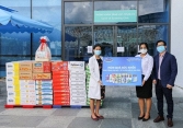 Chiến dịch 'Bạn khỏe mạnh, Việt Nam khỏe mạnh' Vinamilk trao tặng món quà sức khỏe đến cán bộ y tế tuyến đầu và gia đình nhân Ngày Gia đình Việt Nam