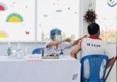Bộ Y tế sẽ phân bổ thêm 1 triệu liều vaccine COVID-19 cho TP.HCM
