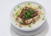 Món ngon mỗi ngày: Nấu cháo bồ câu bổ dưỡng cho bé 