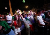 Người dân Italy ùa ra đường ăn mừng chiến thắng vô địch EURO 2021