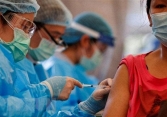 Lo ngại biến thể mới, Đông Nam Á đẩy mạnh tiêm 'trộn vaccine' và mũi thứ 3