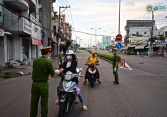 TPHCM thêm ổ dịch mới tại con hẻm đường Bến Vân Đồn quận 4, đã có 114 ca bệnh